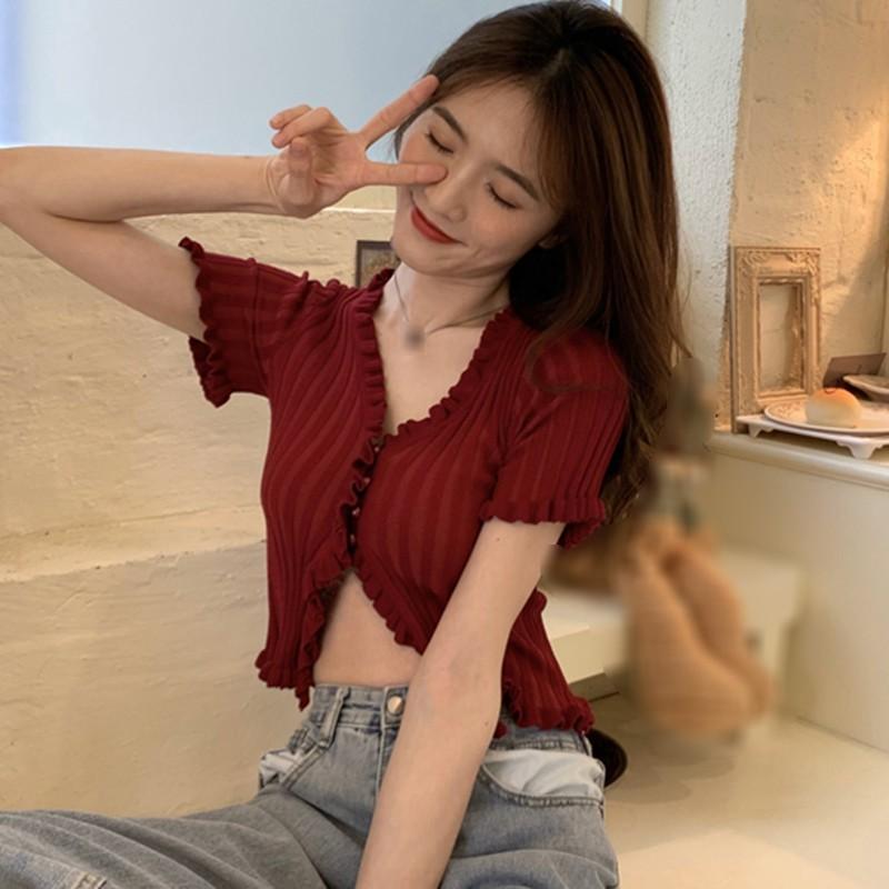 Áo Thun Nữ Ngắn Tay Cổ Chữ V Thời Trang