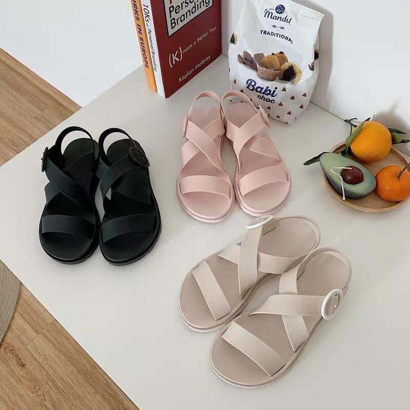 Sandal nữ chất liệu nhựa dẻo siêu bền