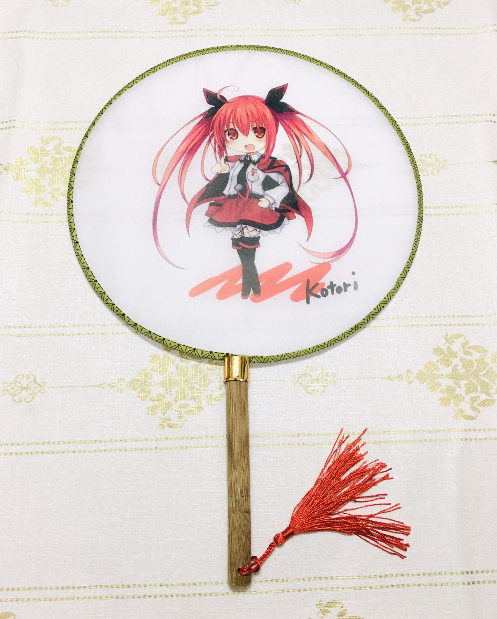 Qụat tròn cầm tay SET 4 quạt DATE A LIVE nhân vật khác nhau phong cách cổ trang . cosplay cán gỗ dây tuyến