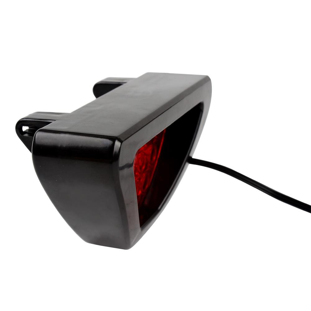 Đèn LED hình tam giác gắn đuôi xe hơi