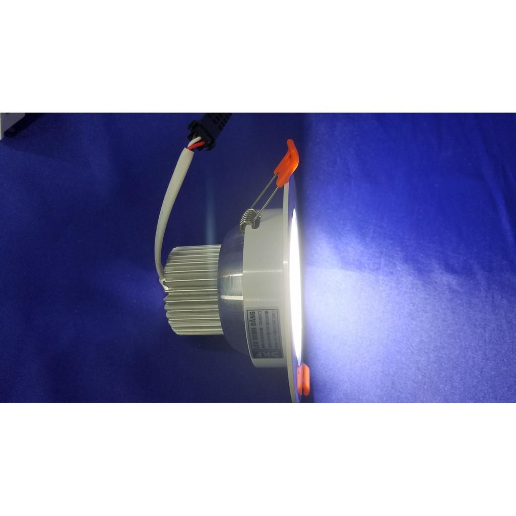 Đèn Led âm trần viền bạc3 chế độ màu -