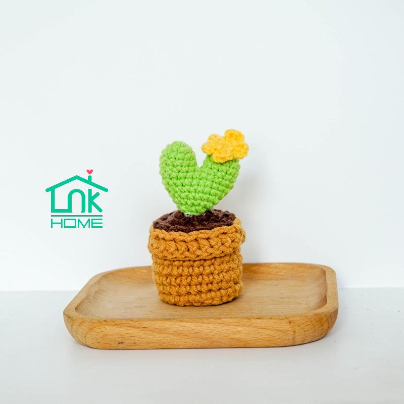 Bộ 4 chậu hoa len LOVE đan tay handmade