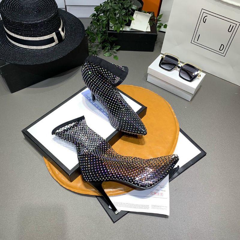 Giày bốt boots đính đá pha lê đẹp xuất sắc