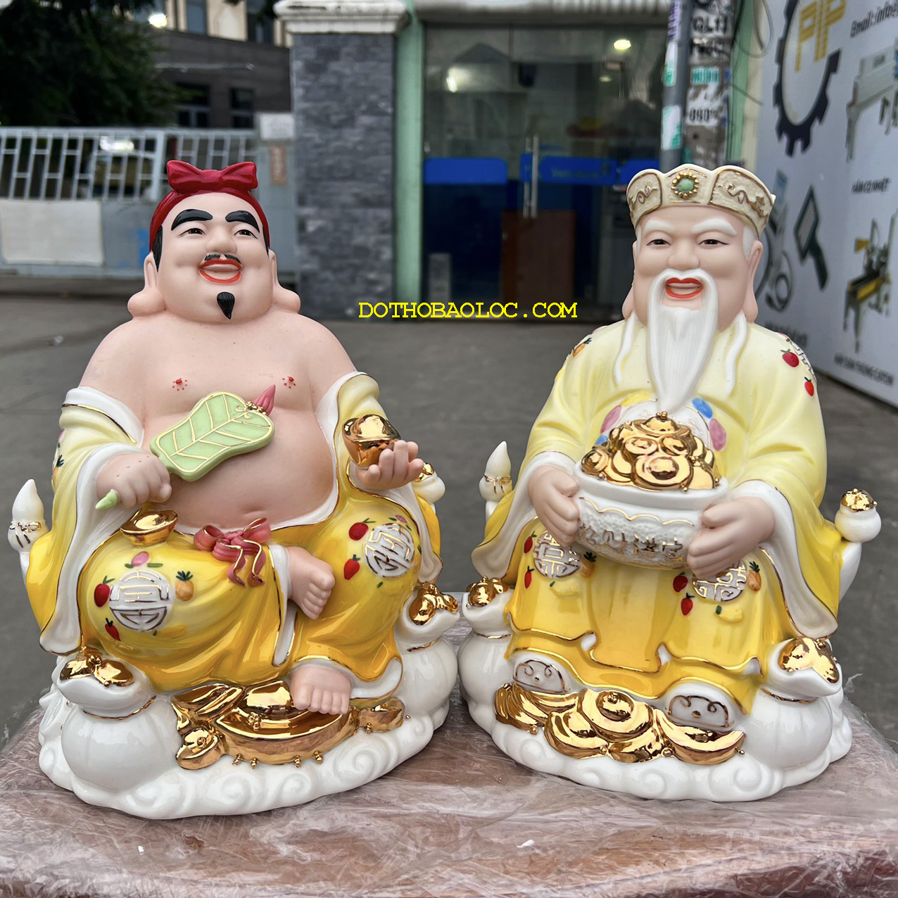 Tượng Thần Tài Thổ Địa sứ đức hóa cao cấp nhập khẩu Đài Loan cao 25cm – VÀNG