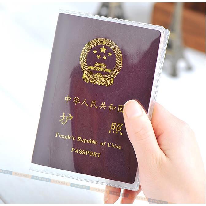 Vỏ Bọc Hộ Chiếu PVC Bao Passport Trong Suốt Có Ngăn Đựng Thẻ Tiện Lợi {13,5 x 18,5