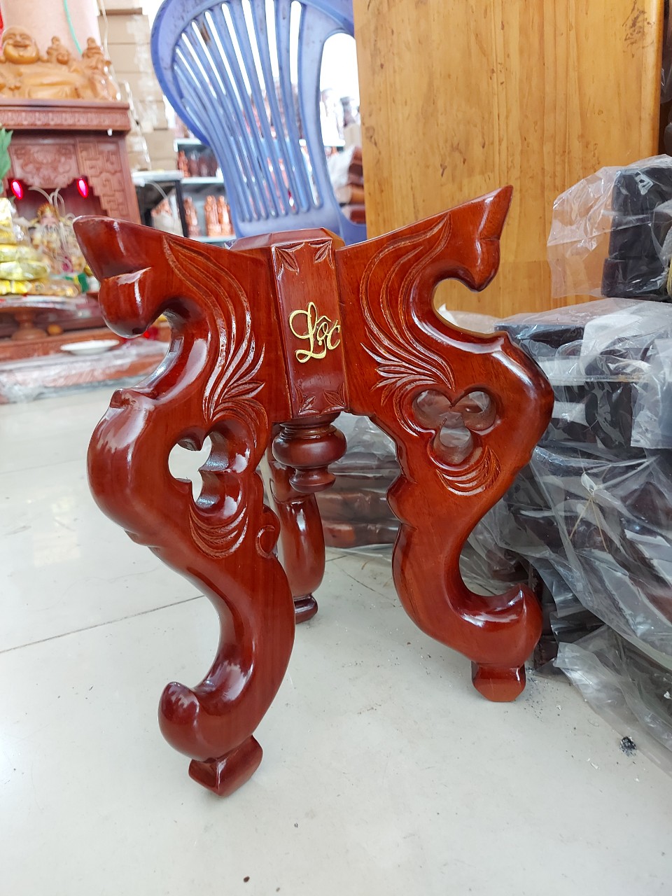CHÒ GỖ TRÀM 3 CHÂN CHẠM HOẠ TIẾT + ĐĨA CHƯNG TRÁI CÂY BÀN THỜ