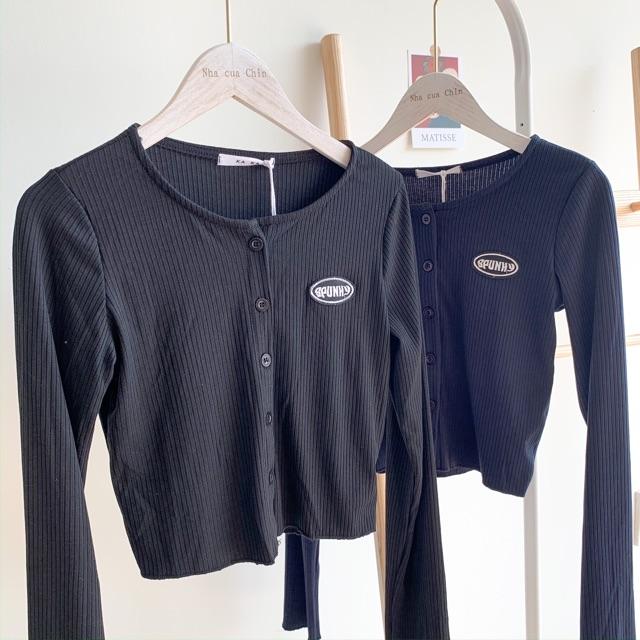 Áo croptop cúc dọc