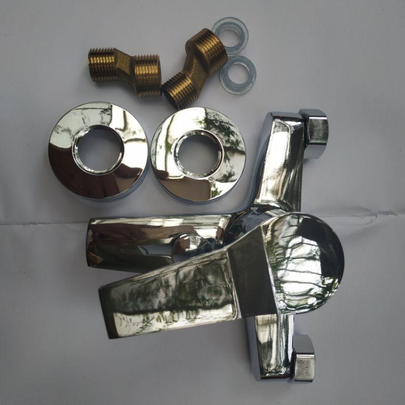 Củ sen tắm nóng lạnh kèm tay sen inox bóng kiểu tròn