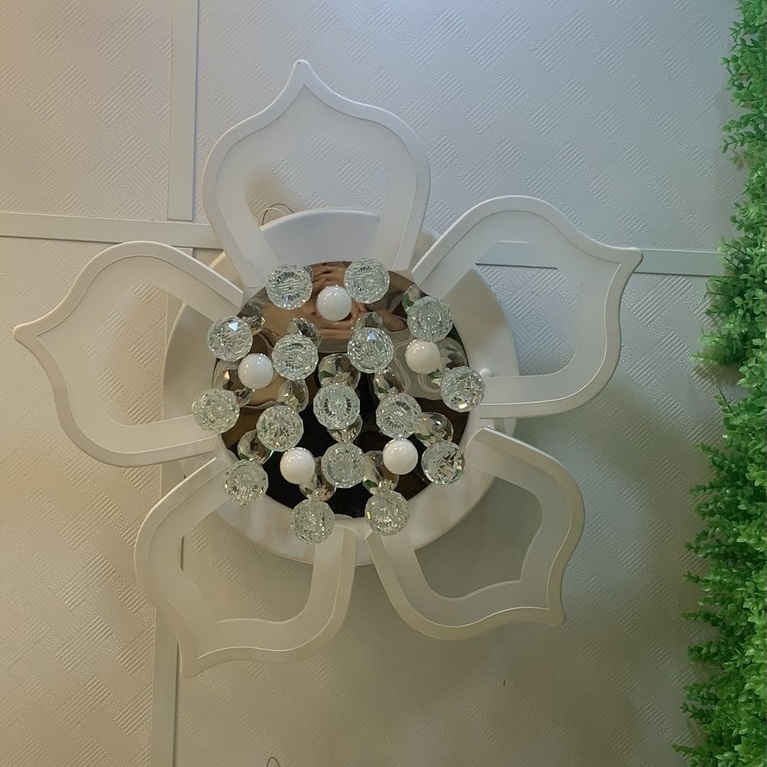 Đèn trần MONSKY LOSWES kiểu dáng sang trọng 3 chế độ ánh sáng có điều khiển từ xa tiện dụng