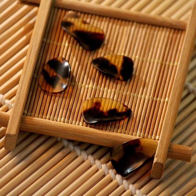 Móng chuyên nghiệp chơi đàn tỳ bà