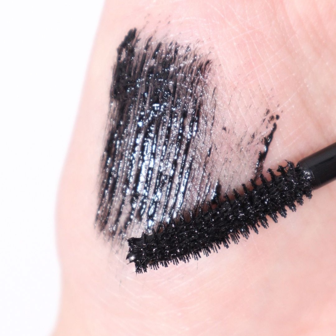 Mascara Tẩy Trang Dành Cho Mi Kissme Heroine Make Speedy Mascara Remover 1.8g Size Mini