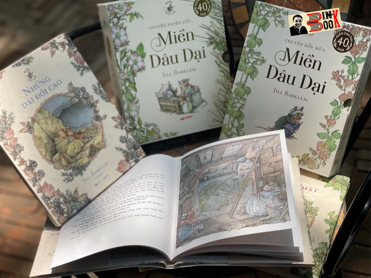 (Combo 2 phần) MIỀN DÂU DẠI – Chuyện bốn mùa; MIỀN DÂU DẠI – Chuyện phiêu lưu - Jill Barklem – Lam dịch – Crabit Kidbooks