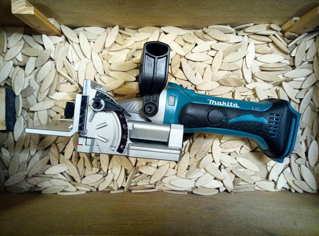 MÁY GHÉP MỘNG DÙNG PIN 18V 100 MM MAKITA DPJ180RFE  - HÀNG CHÍNH HÃNG