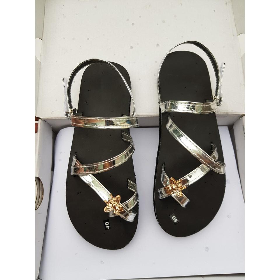 dép sandals nữ đế đen quai bạc size từ 34 đến 42 nữ