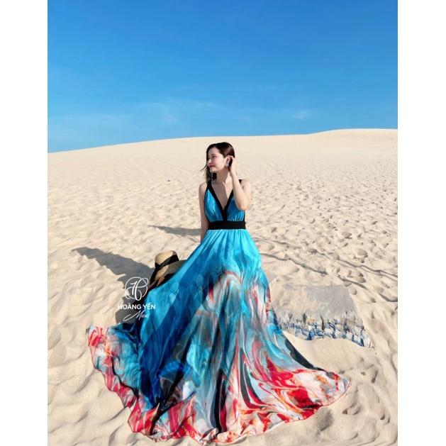 HOANGYEN - Đầm maxi voan lụa hở lưng đi biển hoạ tiết xanh chân đỏ