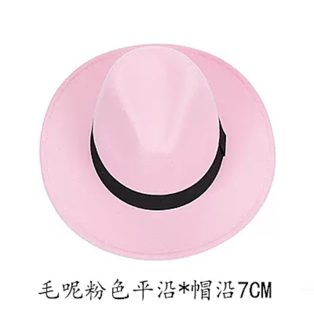 Nón mũ phớt cao bồi Fedora nam nữ phối đai đen vành rộng 7cm chất liệu nỉ.  Nón mũ phớt cao bồi Fedora dành cho cả nam và nữ. Thiết kế với đai đen và vành  rộng 7cm, tạo nên phong cách thời trangddona25070101
