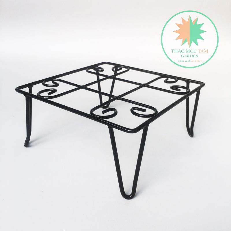 Bộ 04 cái Chân đế vuông 21x10cm – Chân đế sắt kê chậu thoát nước, trang trí chậu hoa, nâng đỡ chậu cao hơn