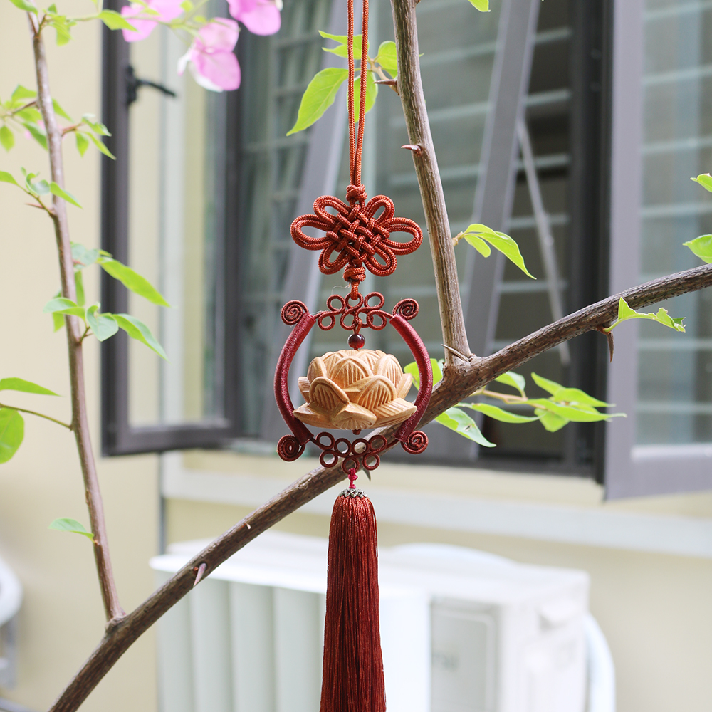 Dây chuyền treo xe ô tô nhà cửa hoa sen kết gỗ - MS201220220