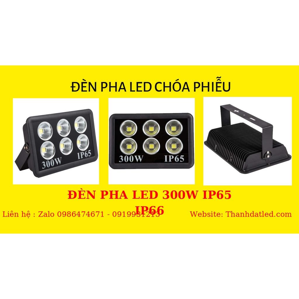 Đèn pha led ngoài trời 200w