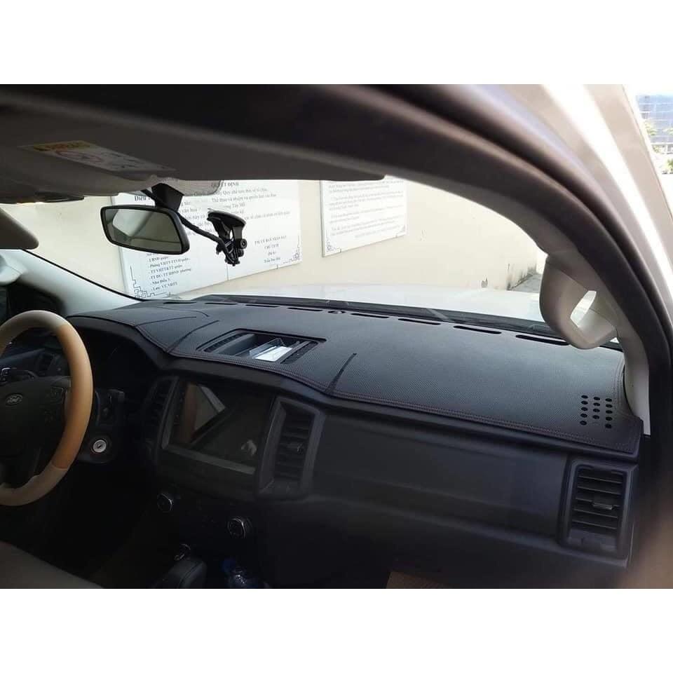 Thảm Taplo da vân carbon cao cấp Ford Ranger XLS; XLT 2018-2022