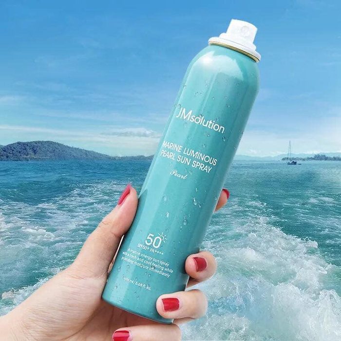 XỊT CHỐNG NẮNG TOÀN THÂN JM SOLUTION MARINE LUMINOUS PEARL SUN SPRAY SPF50+ 180ml