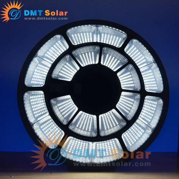 Đèn đĩa bay UFO năng lượng mặt trời chiếu sáng sân vườn công suất 1000W - UFO1000