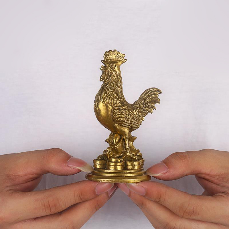 Tượng linh vật con gà trống cỡ nhỏ bằng đồng thau phong thủy