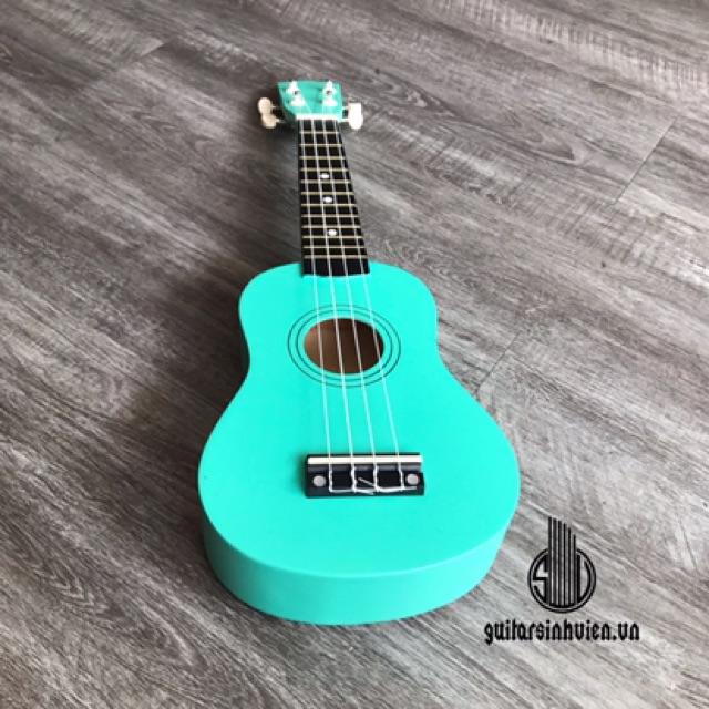 Đàn ukulele soprano tặng phụ kiện, màu xanh ngọc