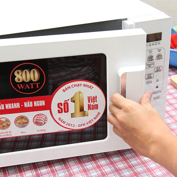 Lò Vi Sóng Có Nướng Điện Tử Sharp R-678VN - 20L - Hàng chính hãng