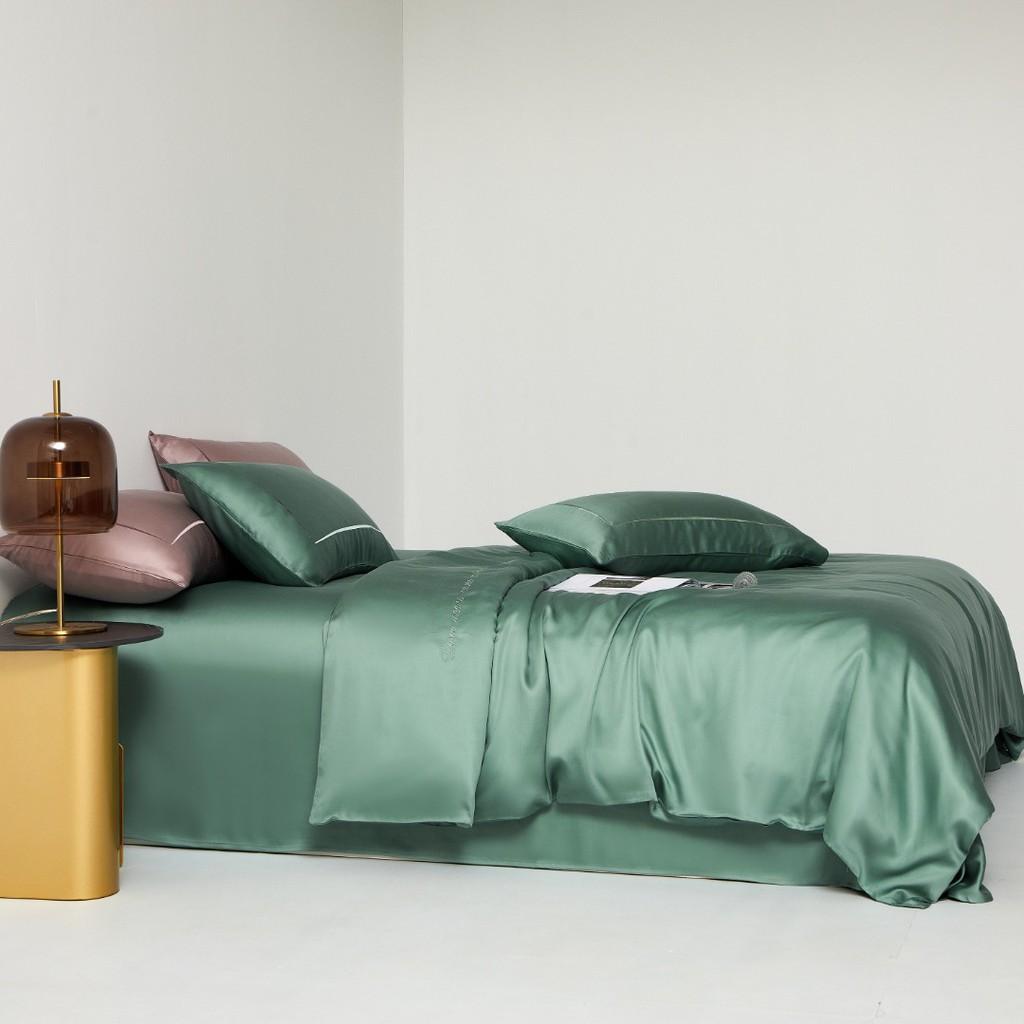 Bộ chăn ga gối cao cấp 100%Tencel, Tone màu xanh rêu đậm, thêu phối, chất liệu siêu mềm mát mịn