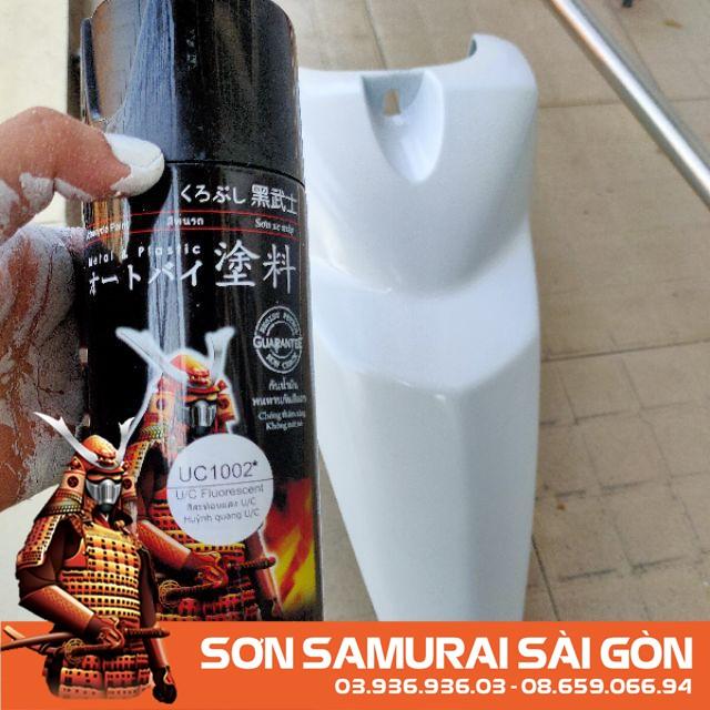 Sơn SAMURAI KUROBUSHI UC1002 nền huỳnh quang chính hãng dành cho xe máy