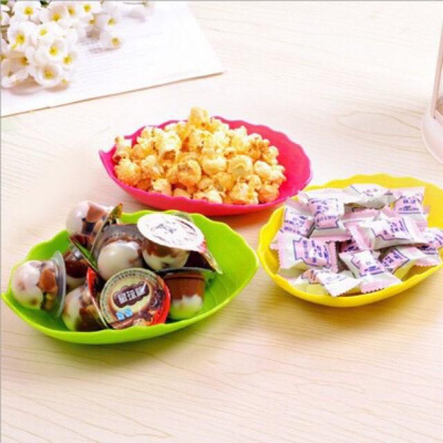 Đĩa ăn bột hình lá đáng yêu, kích thước 13cm x 18cm