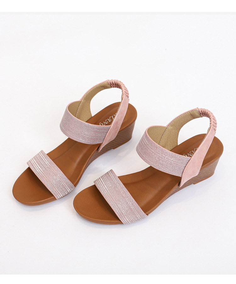 Tên sản phẩm: Giày quai ngang nữ giày sandals nữ dép quai hậu nữ cao 5 cm  Mã 1418- 169A