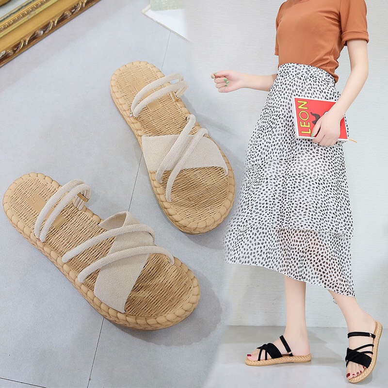 Dép Sandal nữ đế bằng quai chéo da lộn êm chân đi được 2 kiểu-SB15