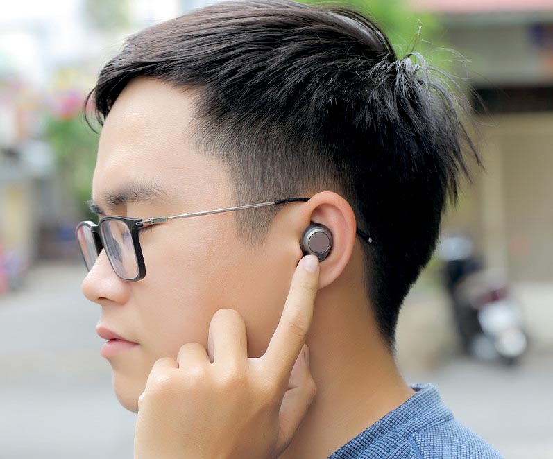 Tai Nghe Bluetooth Lanith TA00JA1 – Kèm Hộp Sạc Kiêm Sạc Dự Phòng – Chống Ồn Tốt - Thời gian sử dụng lên tới 7.5h - Hàng nhập khẩu