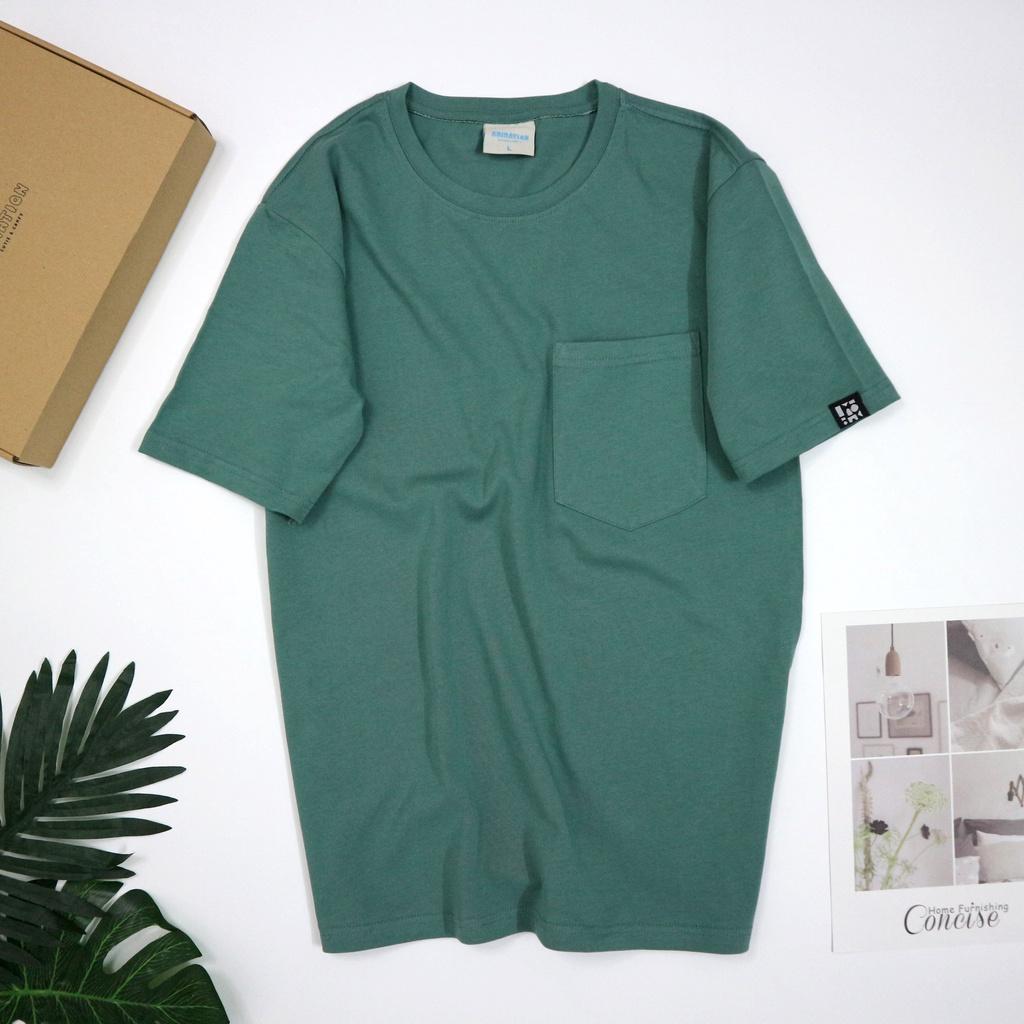Áo Thun Phối Túi Đơn Giản Unisex Form Rộng