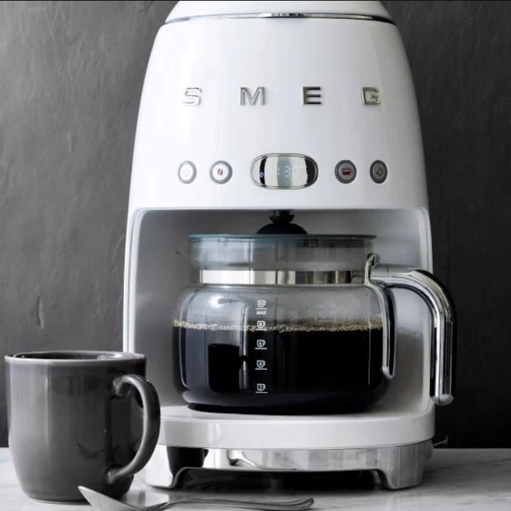 Máy Pha Cà Phê Smeg DFC02PBEU, Smeg Coffee Machine, Máy Pha Cafe, Công Suất 1050W, Dung Tích 1.4L, Nhập Đức