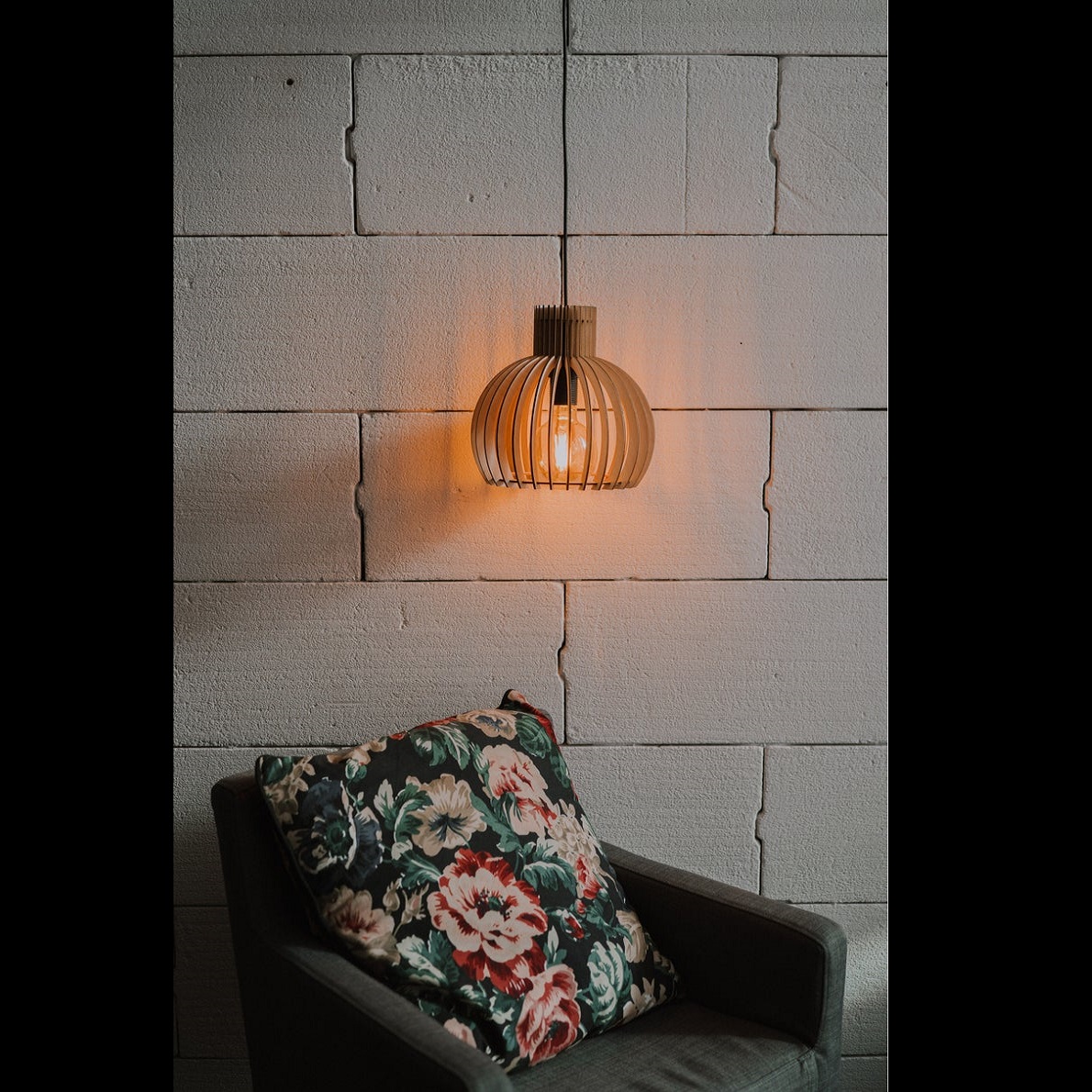 Đèn gỗ thả trần CAO CẤP hiện đại sang trọng 24x25cm chất liệu gỗ trang trí cho phòng khách nhà căn hộ decor nhà quán cafe