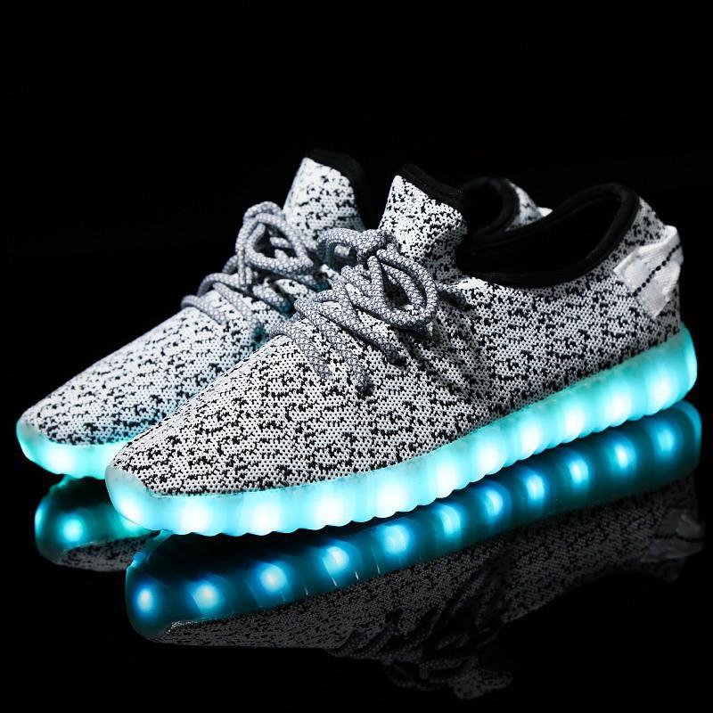 Giày phát sáng màu bạc sần phát sáng 7 màu 11 chế độ đèn led tặng kèm dây giày phát sáng mã BU14 CLOẠI I