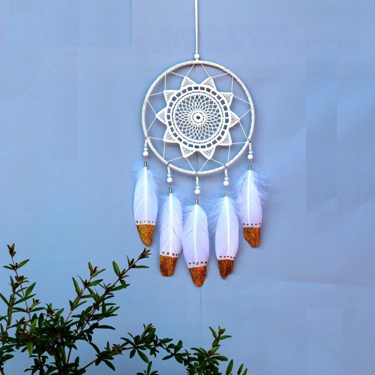 Dreamcatcher lông vũ đuôi vàng thuần khiết