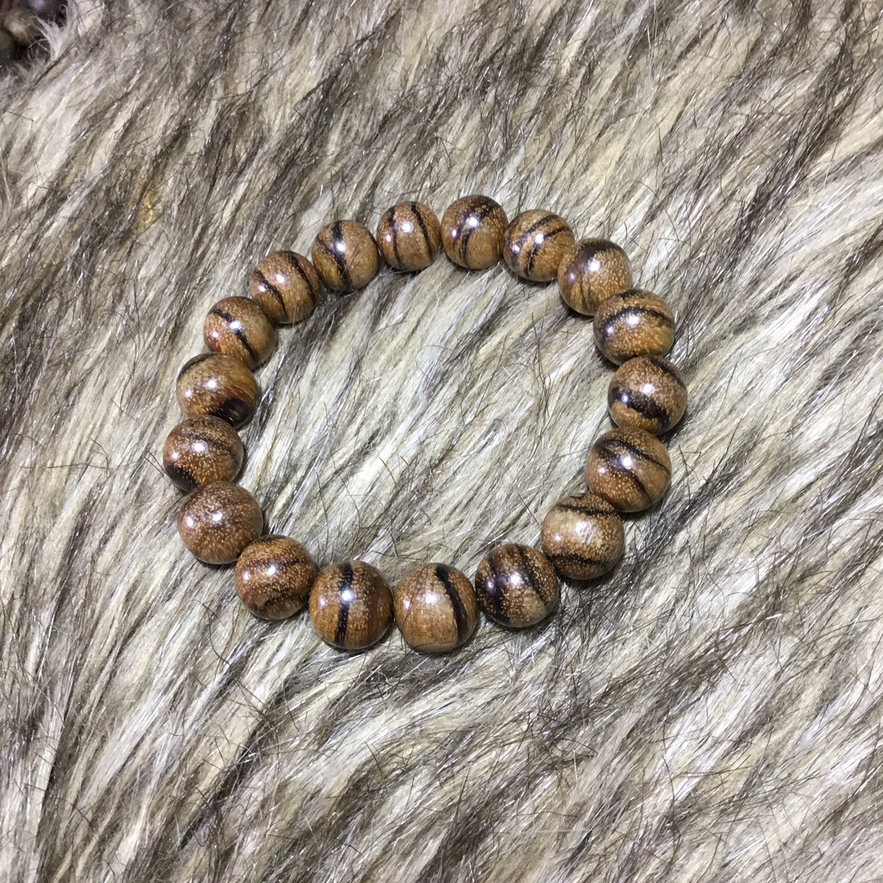 Vòng tay trầm hương Zebra Gaharu Indo đủ size