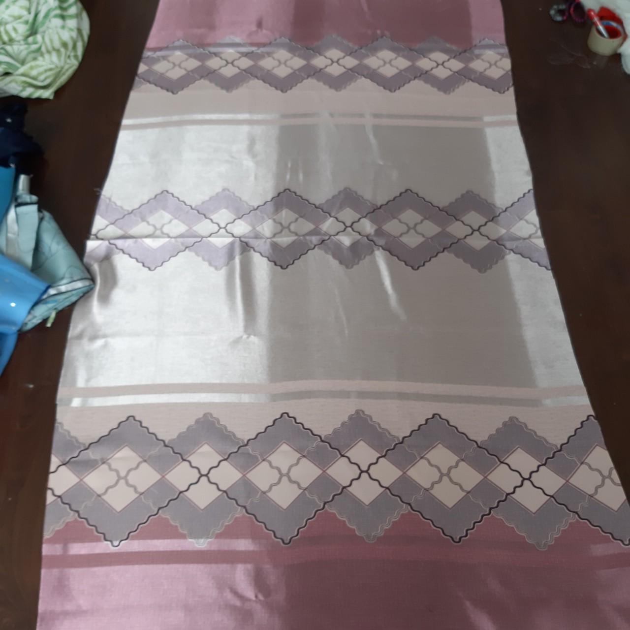 RÈM CỬA CHÂU ÂU SỌC NGANG NÂU SIZE 2M NGANG X 2M CAO