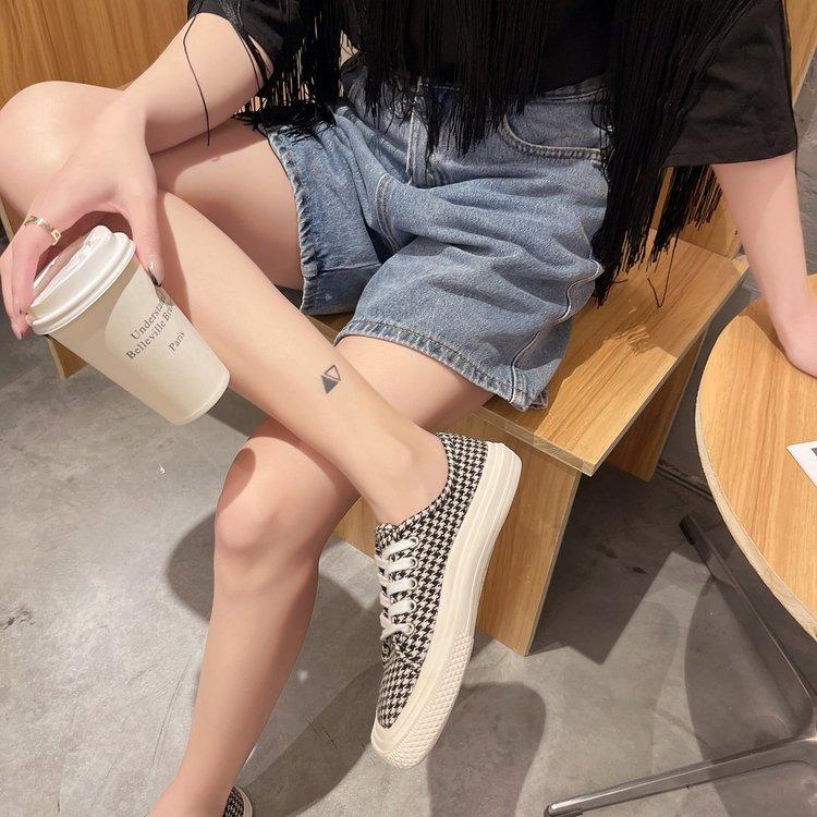 Giày Vải Ulzzang Canvas Cổ Thấp Họa Tiết Da Báo Cá Tính Cho Nữ