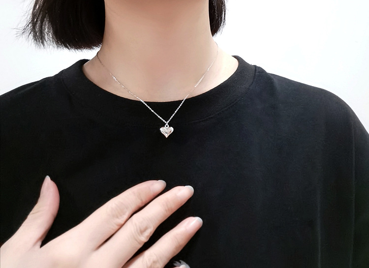 Vòng cổ trái tim