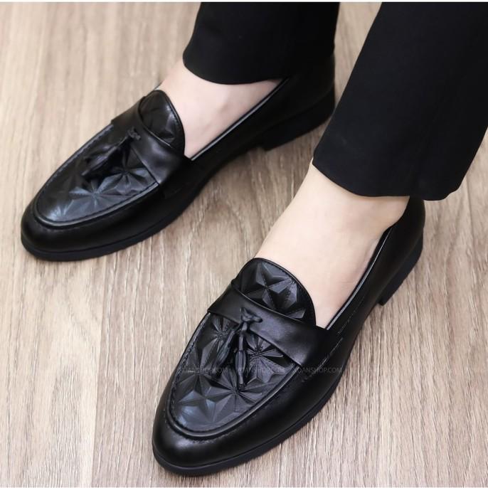 Giày Lười Nam Đẹp Dập Vân 3D Chất Liệu Da PU Đế Cao Su Mã G012 Chuông