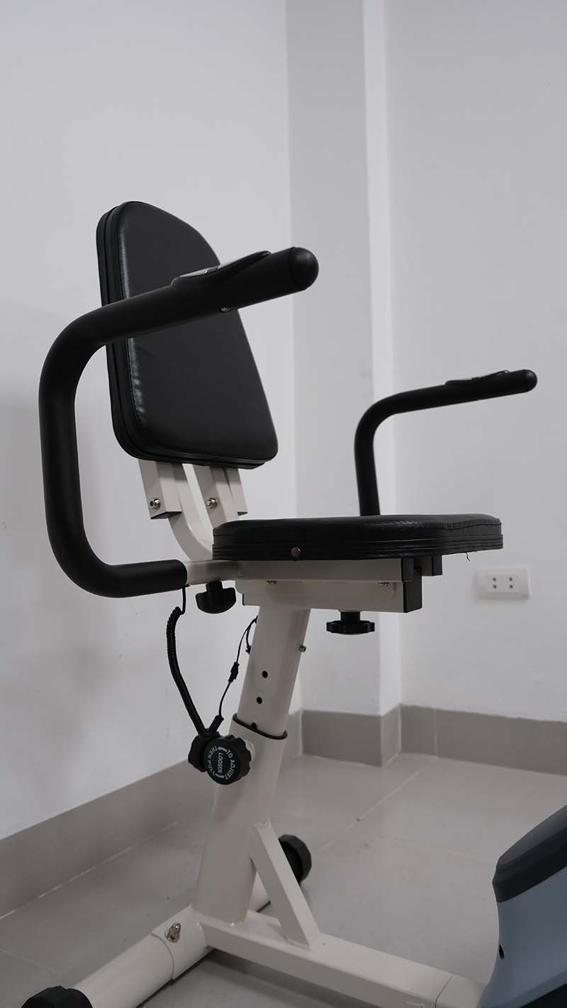 (Mẫu mới 2025) Xe đạp tập liên hoàn tay chân phục hồi chức năng BC81013, xe đạp vận động tại nhà với 14 cấp độ, đệm ngồi êm ái, chắc chắn. Xe đạp tập phục hồi sau tai biến tại nhà.