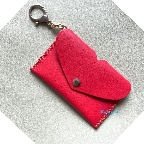 Ví nữ mini móc khóa nhỏ gọn da bò cao cấp handmade với nắp cách điệu hình trái tim độc đáo -Do màu đỏ
