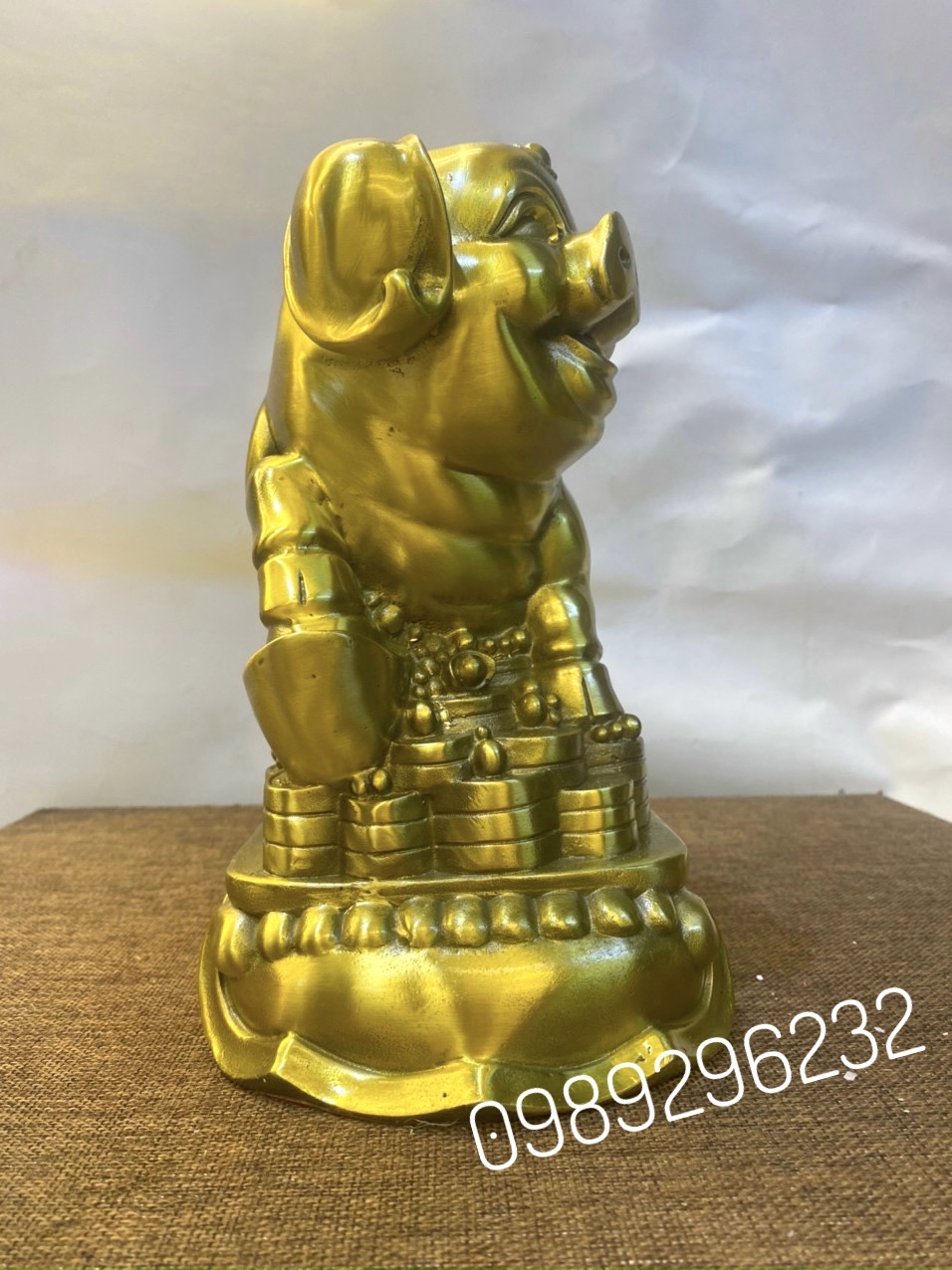 Tượng Lợn phong thủy bằng đồng vàng cao 22cm - Tượng Lợn Tài Lộc