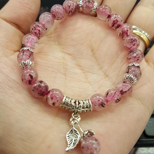 Vòng Tay Phong Thuỷ Thạch Anh Dâu Mix Charm Bạc