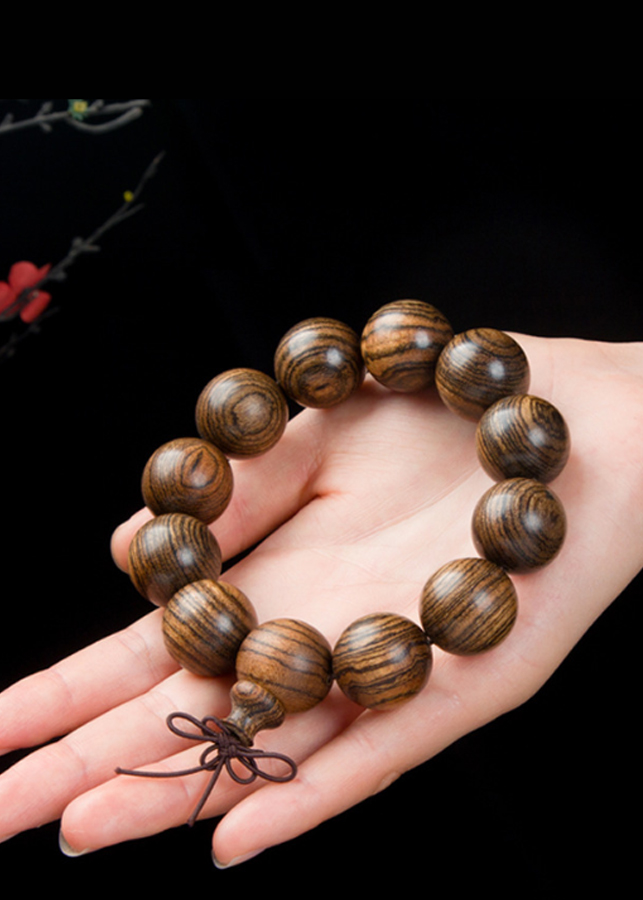 Vòng tay nam nữ gỗ đàn hương da báo đính gỗ hình trụ 15-18- 20 ly